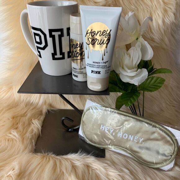 Pink By Victoria’s Secret Mug Set - Picture 12 of 16